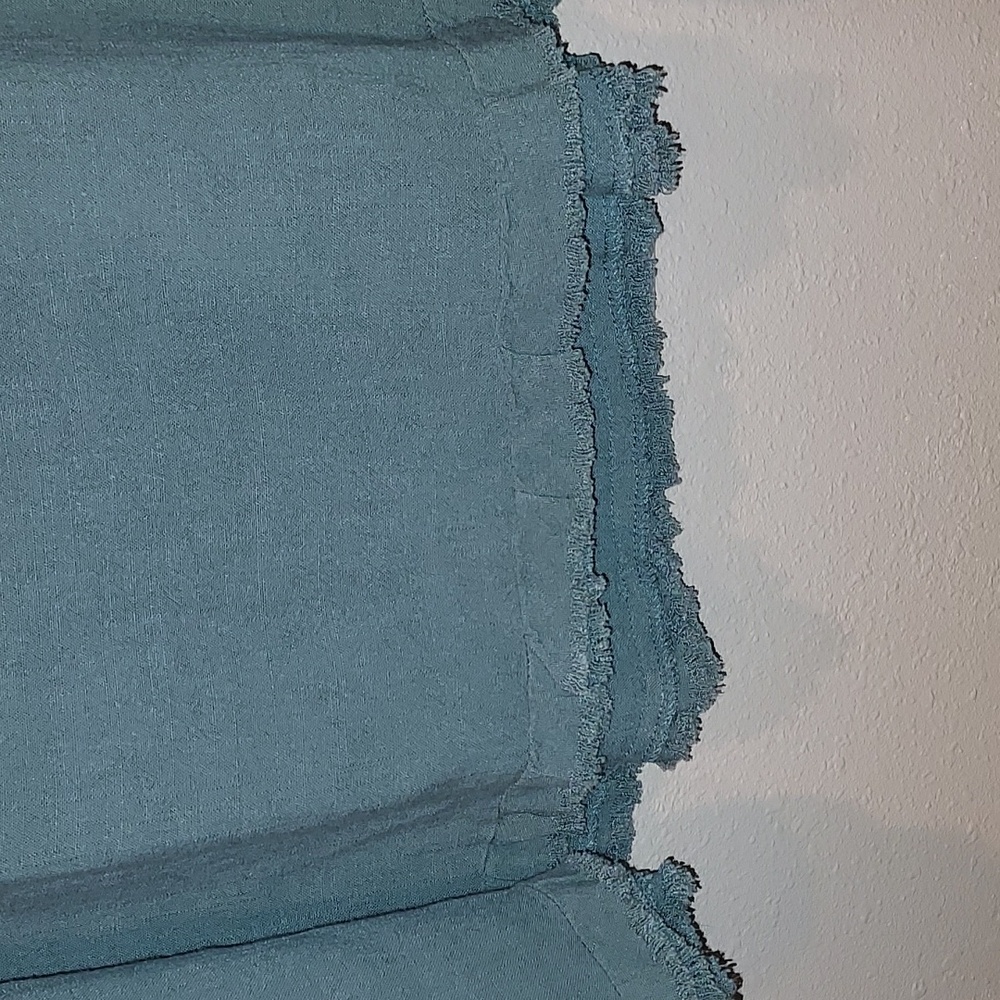 UMGEE Pintuck Blouse - Picture 2 of 7